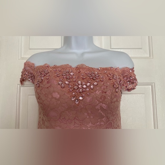 Beautiful dusty rose formal dress size 6 - Picture 6 of 7